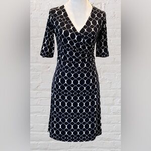 Gilli Trista Faux Wrap Jersey Dress Navy White Geometric Print USA Sz S Classic